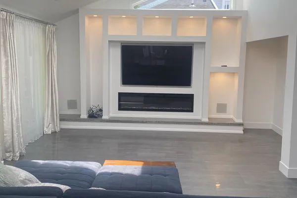 Kings Point Media Wall & Great Room